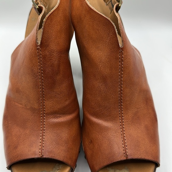 Korks Arden vegan leather sandals tan size 9 - Picture 8 of 10